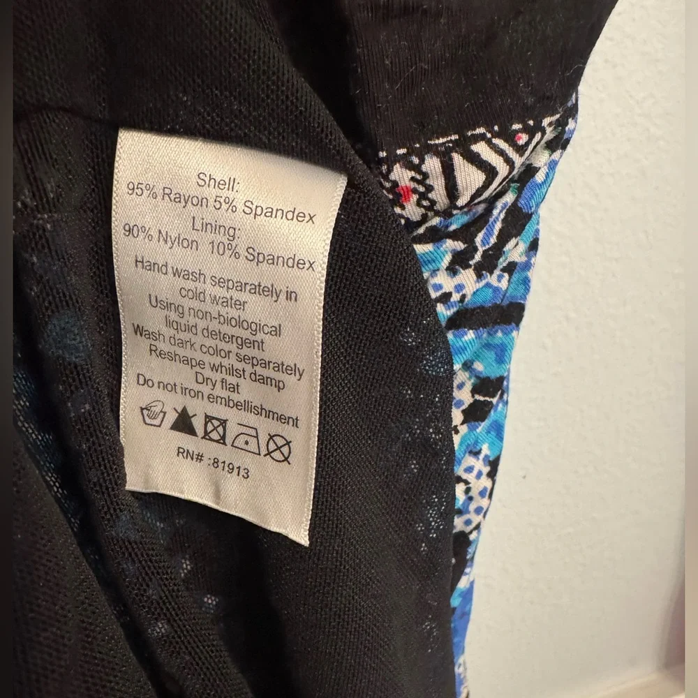 Tracy Reece Fitted Ruched Size P Great Condition. Mesh lining. - Picture 5 of 8